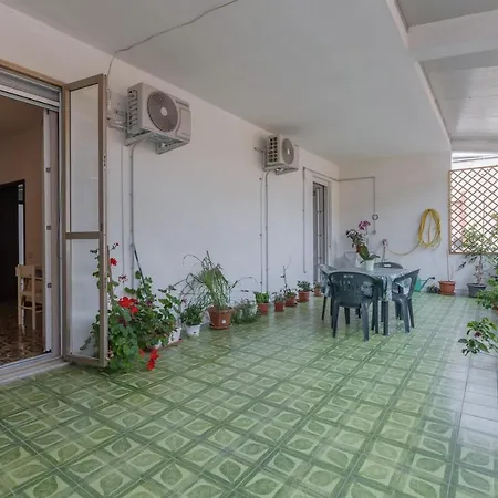 Διαμέρισμα Guesthost - Cagliari Comfy With Terrace & Netflix!
